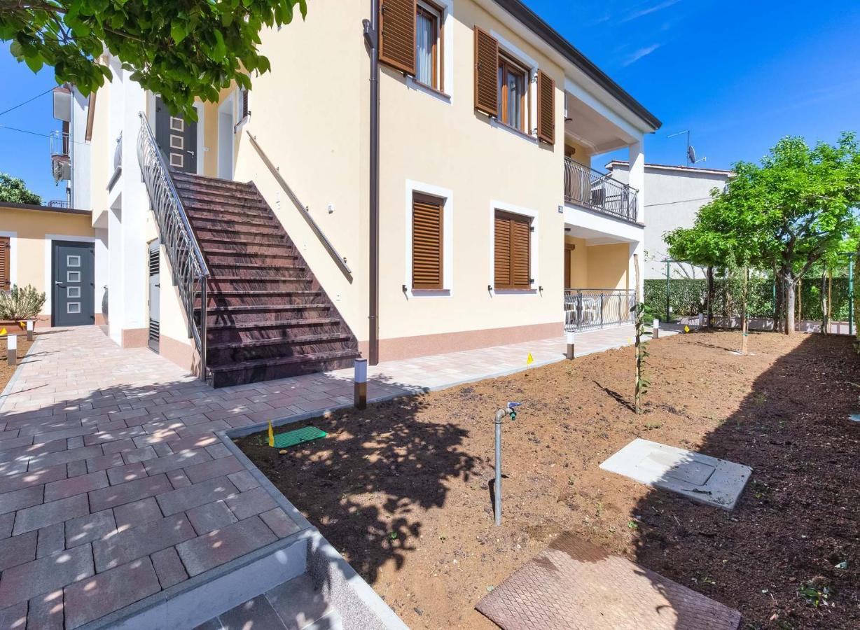 Rino Apartment Пореч Екстериор снимка