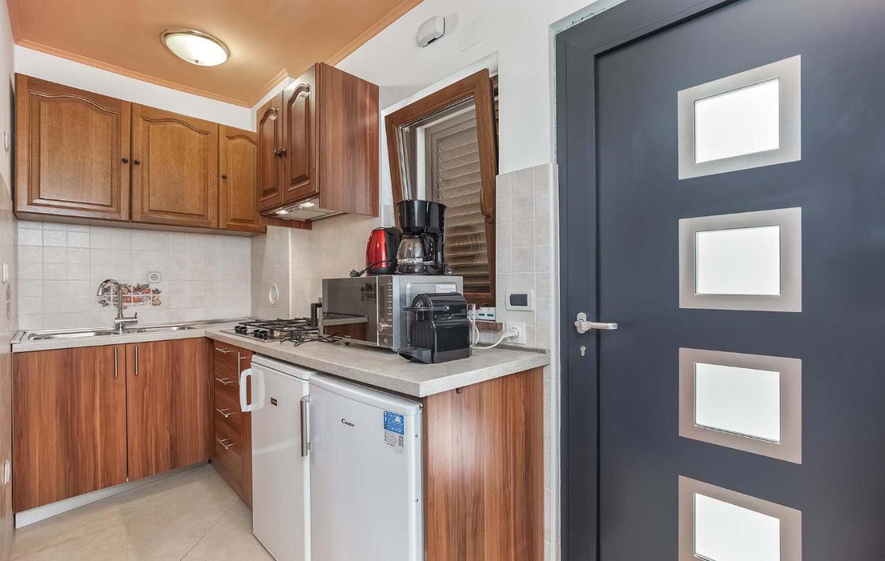 Rino Apartment Пореч Екстериор снимка