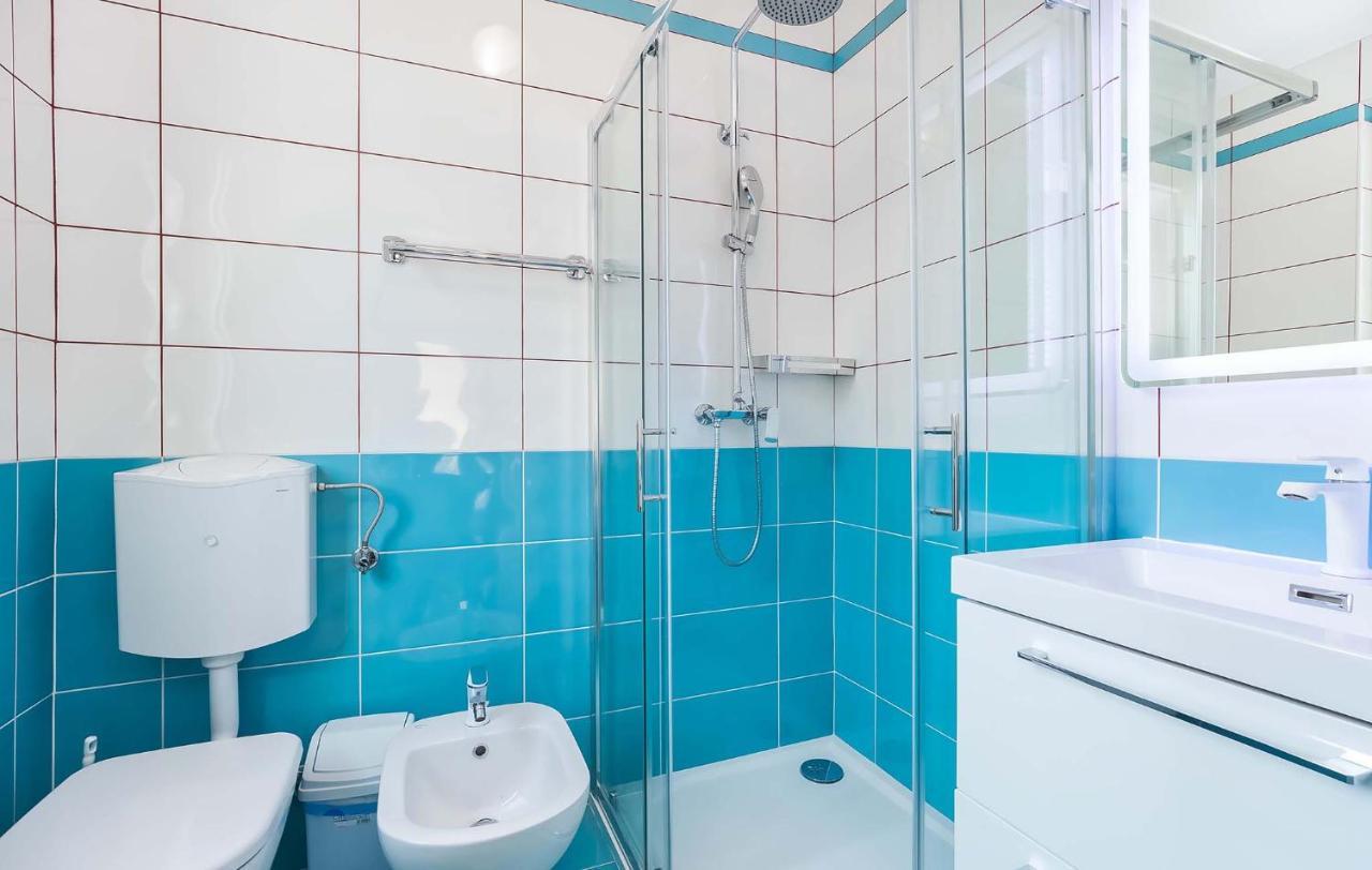Rino Apartment Пореч Екстериор снимка